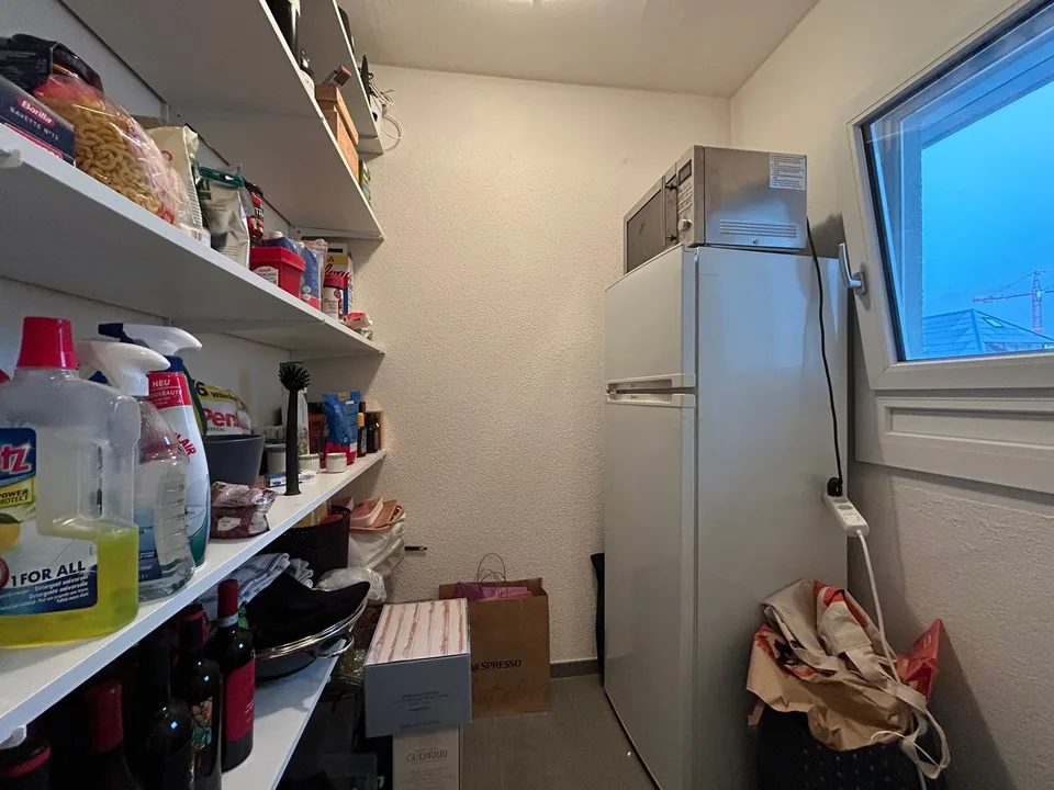 Urbanes Wohnen mit Weitblick: Helle 3.5-Zimmerwohnung im Herzen von Thun