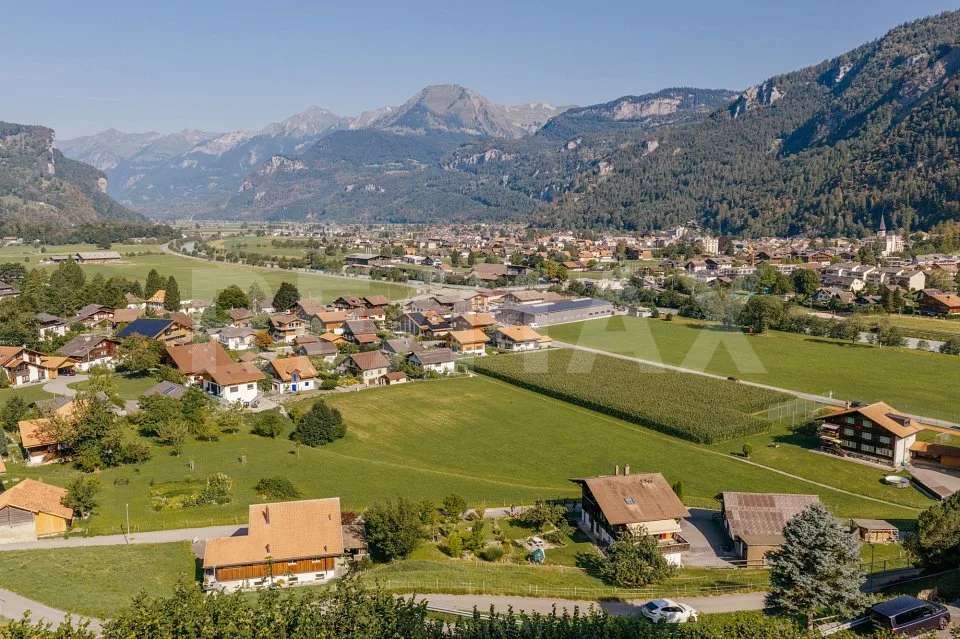 Baulandparzelle in Willigen Wohnen an sonniger Hanglage mit Weitblick