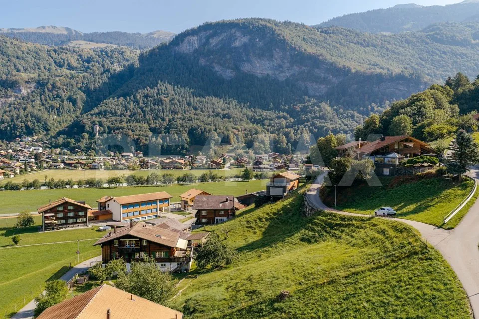 Baulandparzelle in Willigen Wohnen an sonniger Hanglage mit Weitblick