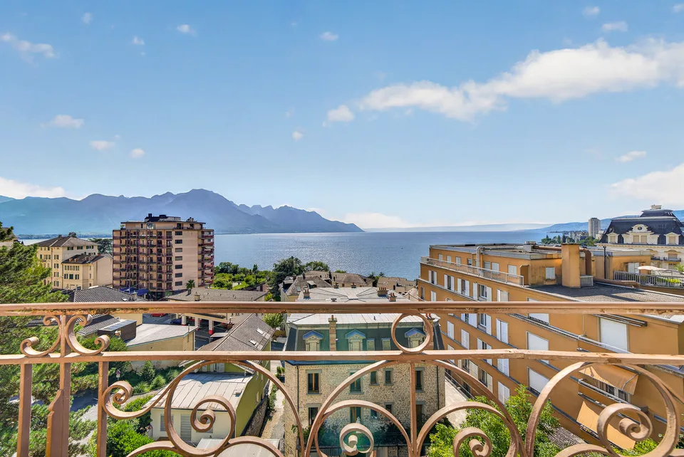 Elegance and panorama in the heart of Territet - Montreux Available immediately
