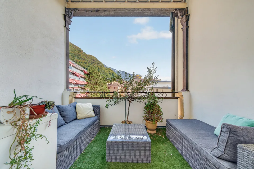 Elegance and panorama in the heart of Territet - Montreux Available immediately