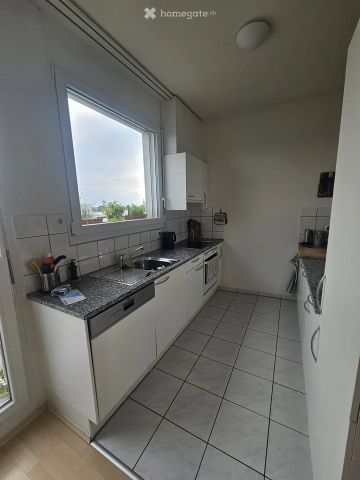 Charmante 3.5-Zimmer-Maisonette-Wohnung mit Balkon und Weitsicht in Zürich-Affoltern
