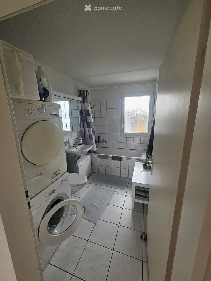 Charmante 3.5-Zimmer-Maisonette-Wohnung mit Balkon und Weitsicht in Zürich-Affoltern
