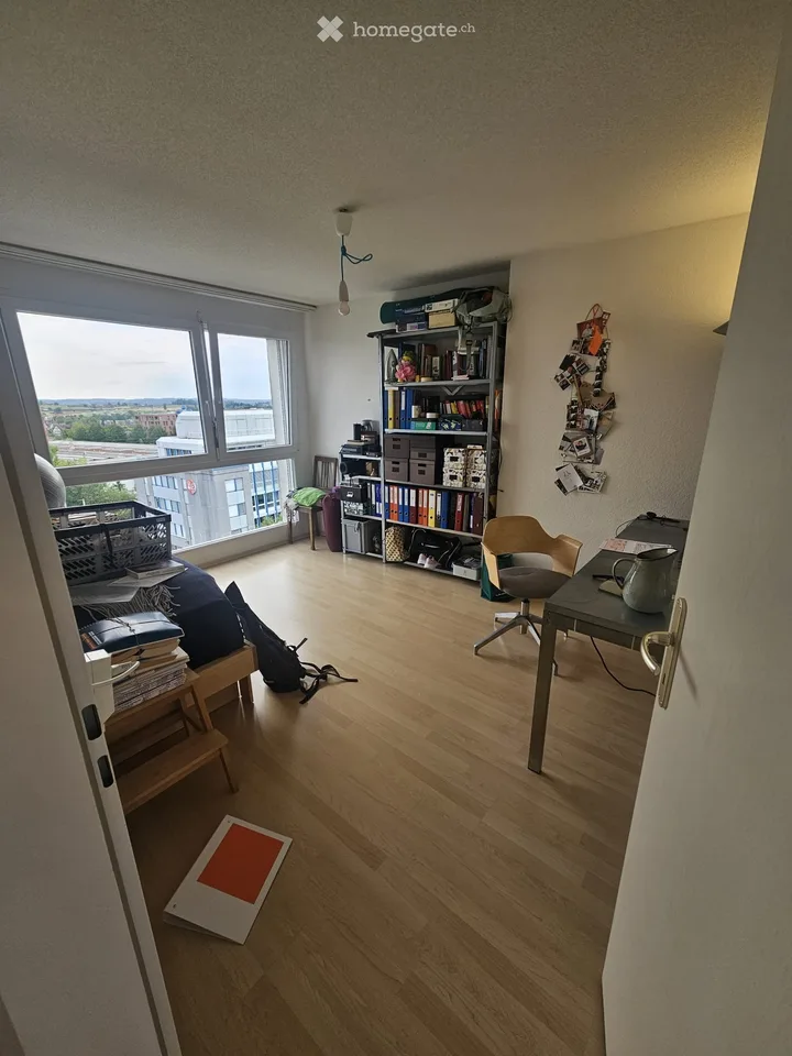 Charmante 3.5-Zimmer-Maisonette-Wohnung mit Balkon und Weitsicht in Zürich-Affoltern