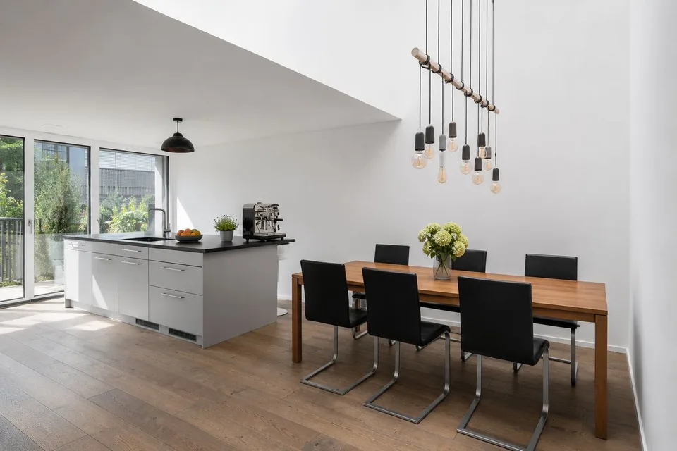 Modernes Reiheneckhaus mit Dachterrasse