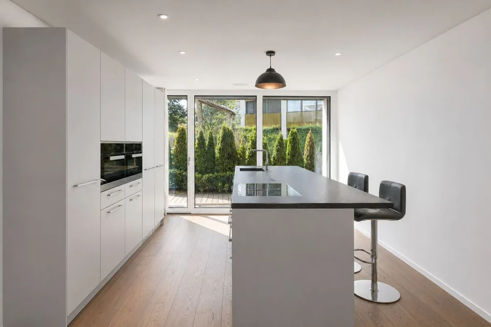 Modernes Reiheneckhaus mit Dachterrasse