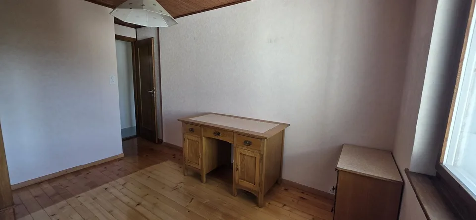 Two steps from the old town, a house to reinvent