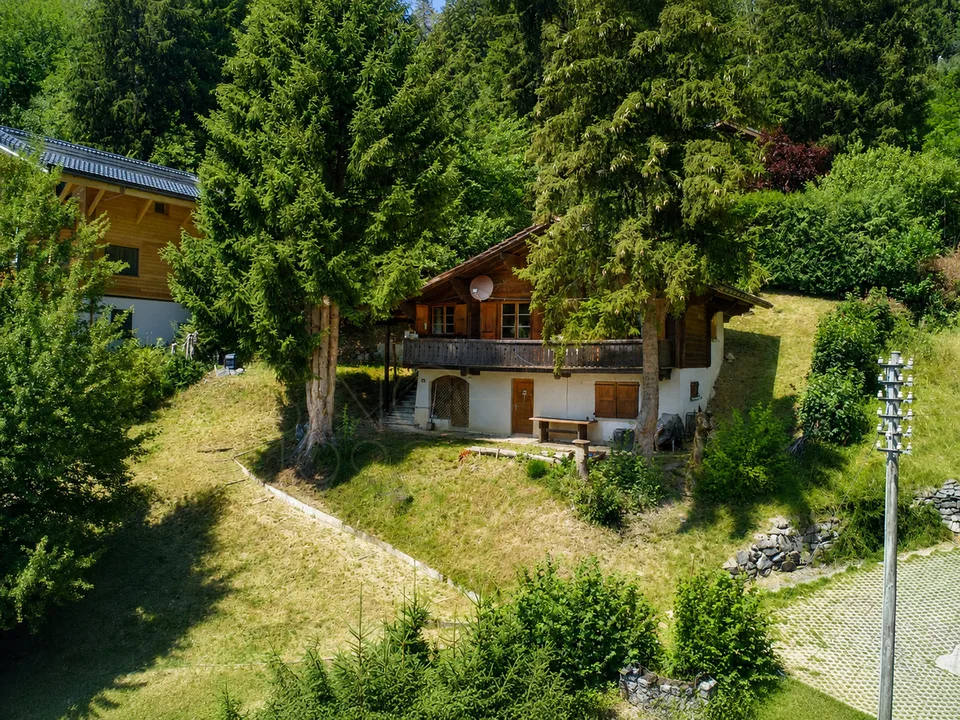 Chalet de 4,5 pièces à rénover à Gryon, vue et calme