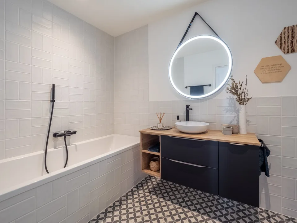 4.5 room apartment on the top floor – quiet and bright in Villarvolard