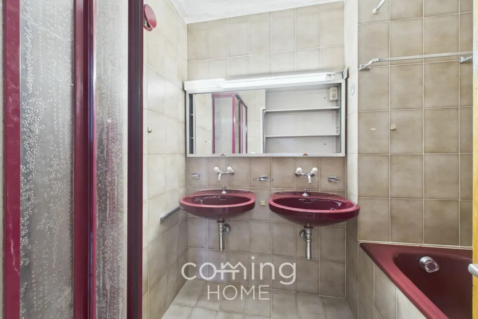 Interessante 4.5 Zimmer Wohnung in Brig mit Balkon und Lift sowie Renovationspotenzial