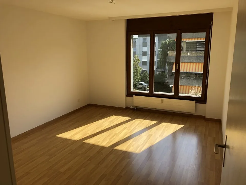 4.5-Zimmerwohnung 2. Stock links