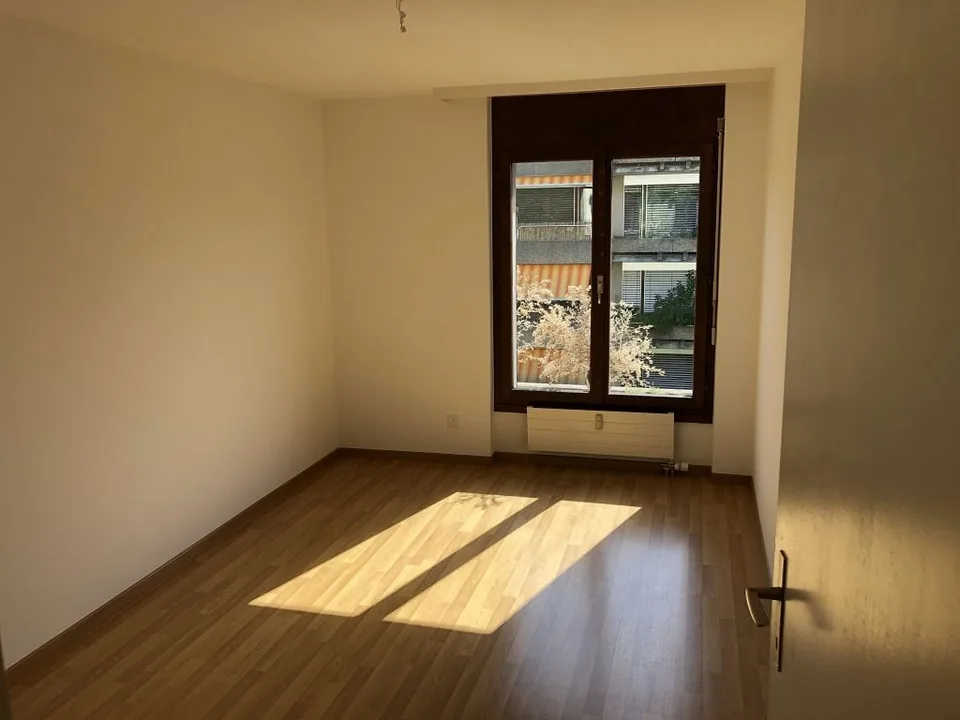 4.5-Zimmerwohnung 2. Stock links