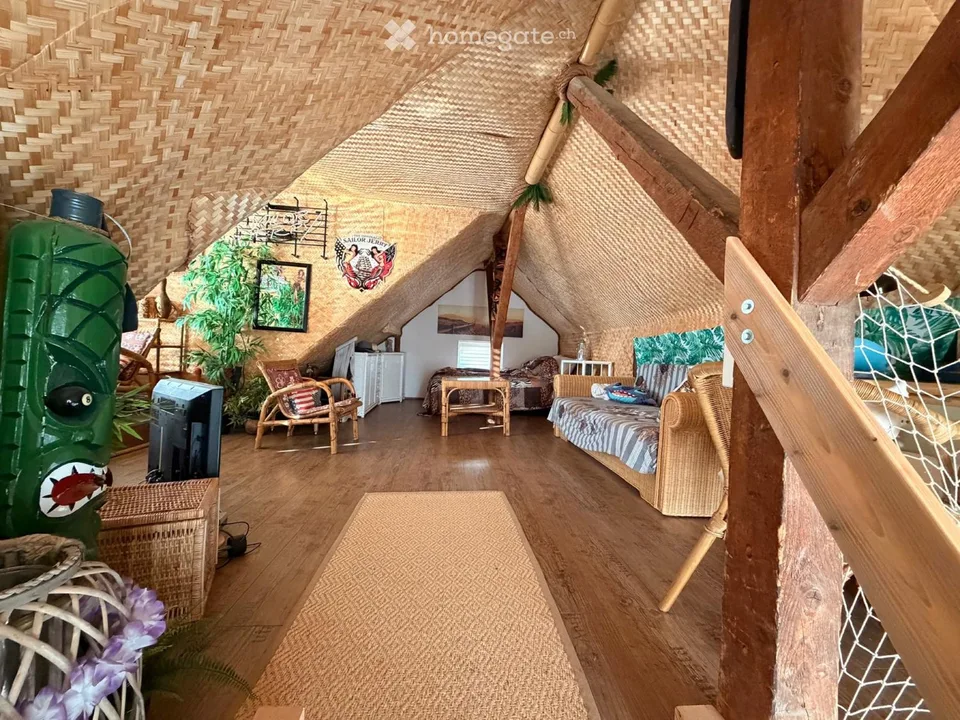 Appartement-maisonnette spécial 4.5 pièces dans une maison à deux familles