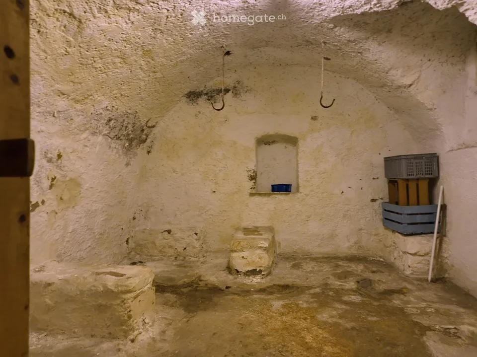 Maison de famille charmante de 6,5 pièces à Linthal, ancien restaurant avec une longue histoire