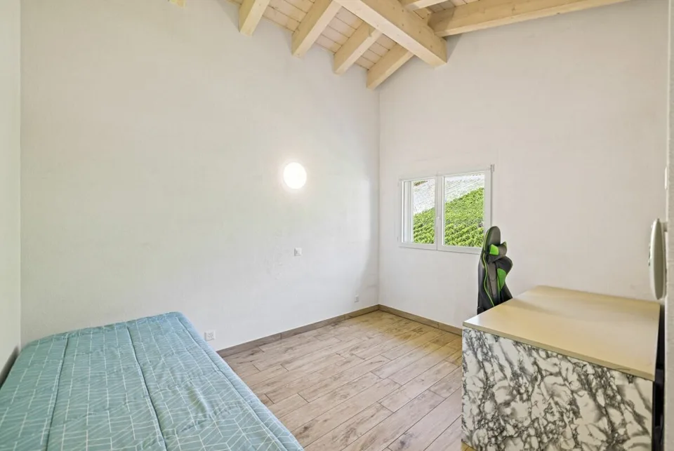 Geräumiges Attikapartment mit 4,5 Zimmern und 146 m2, mit atemberaubendem Blick auf die Alpen