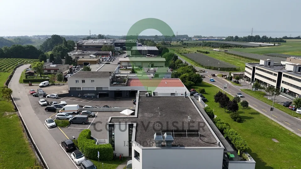EMPLACEMENT STRATEGIQUE, MODULABLE ET VISIBILITE MAXIMALE