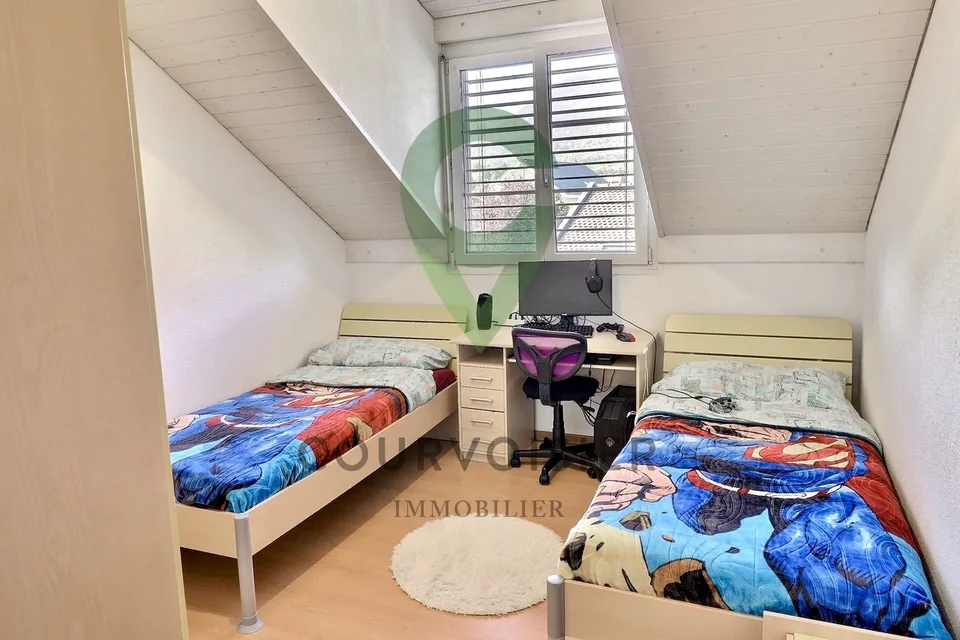 DUPLEX DE 5.5 PIECES DANS PETITE COPROPRIÉTÉ