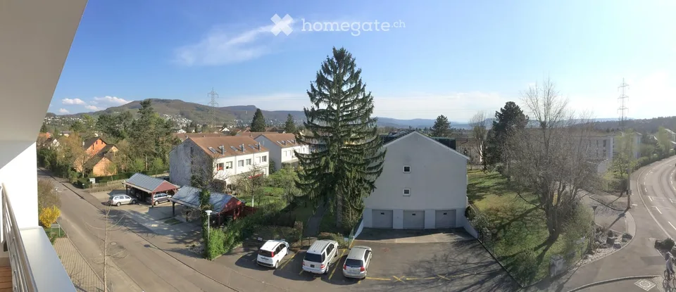 Avec l'ascenseur directement dans l'appartement mansardé