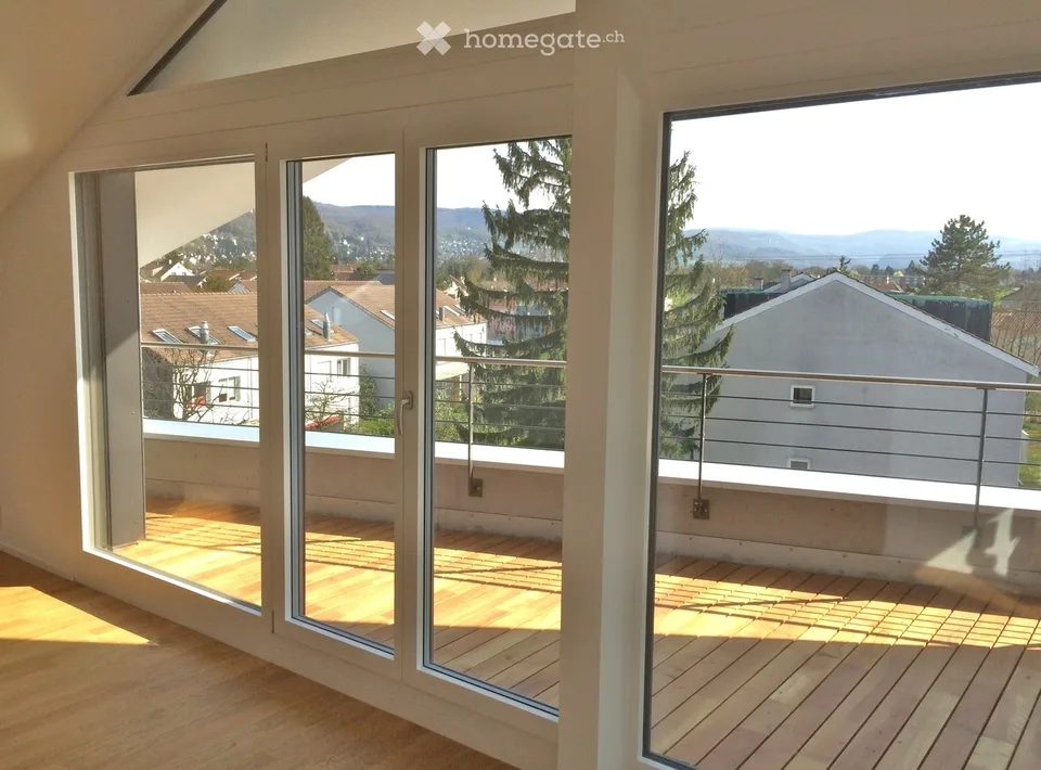 Avec l'ascenseur directement dans l'appartement mansardé