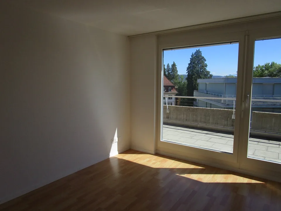 5.5-Zimmer-Attikawohnung mit Terrasse und Weitsicht in Oftringen