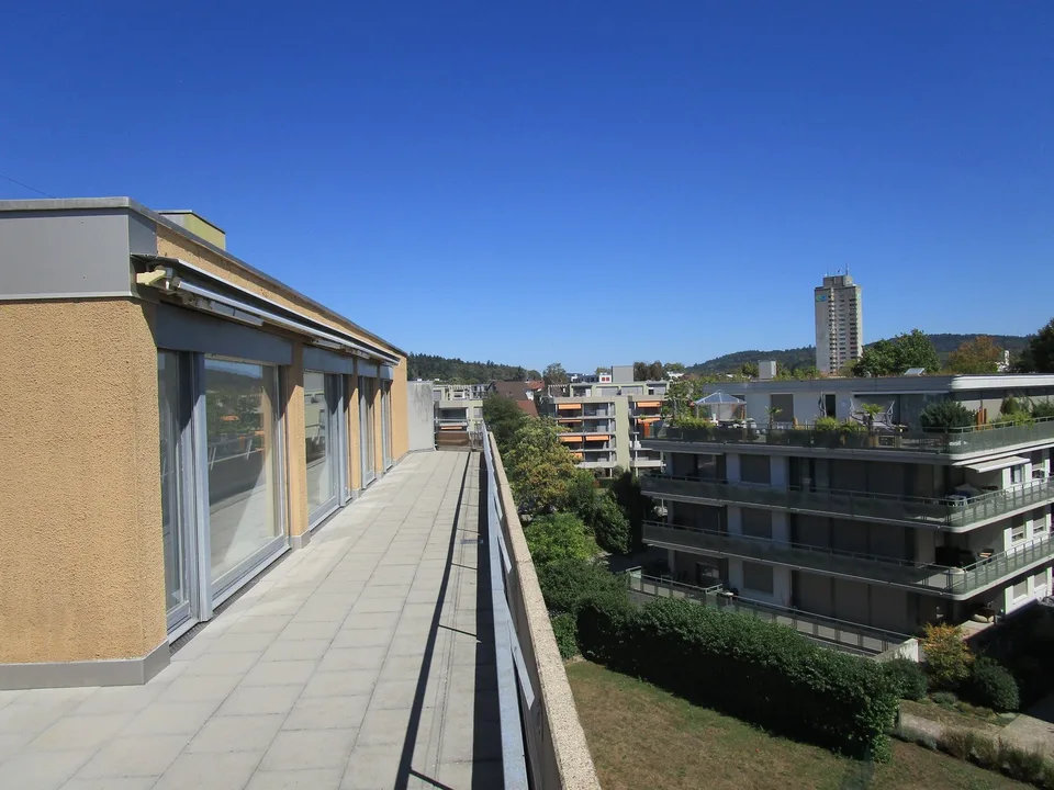 5.5-Zimmer-Attikawohnung mit Terrasse und Weitsicht in Oftringen