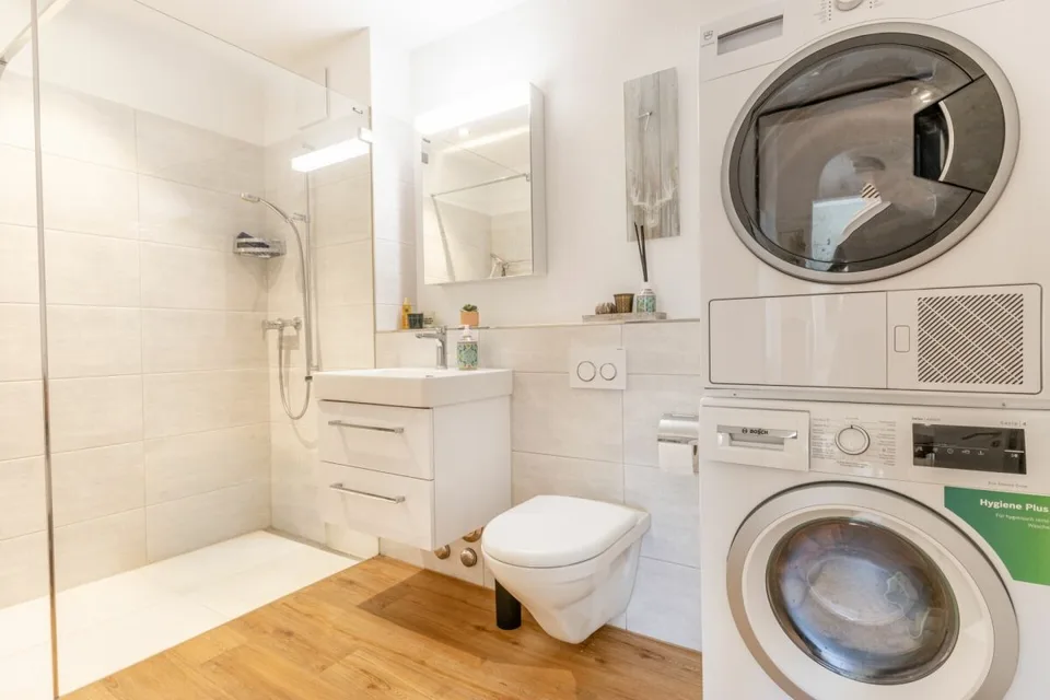 Spacieuse maisonnette en attique 5.5 pièces avec galerie et loggia – photo 8 sur 18