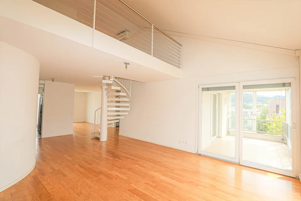 Grosszügige 5-Zimmer-Maisonette-Wohnung in Muttenz im Herzen von Muttenz