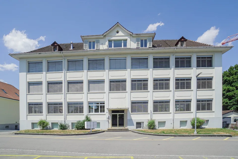 Gewerbefläche (150 m²) mit Laderampe