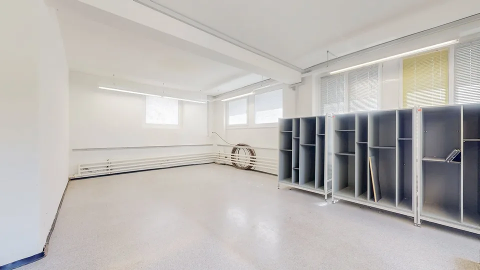 Gewerbefläche (150 m²) mit Laderampe