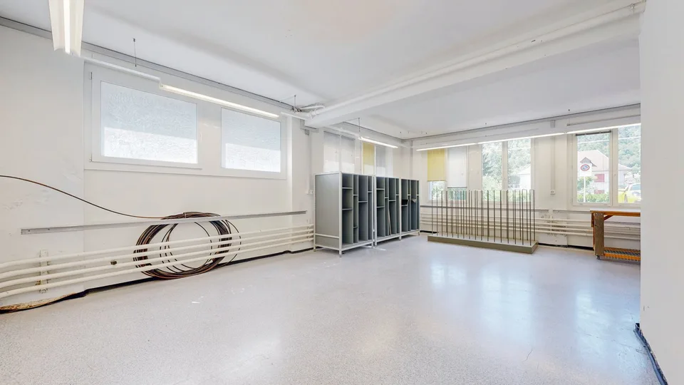 Gewerbefläche (150 m²) mit Laderampe