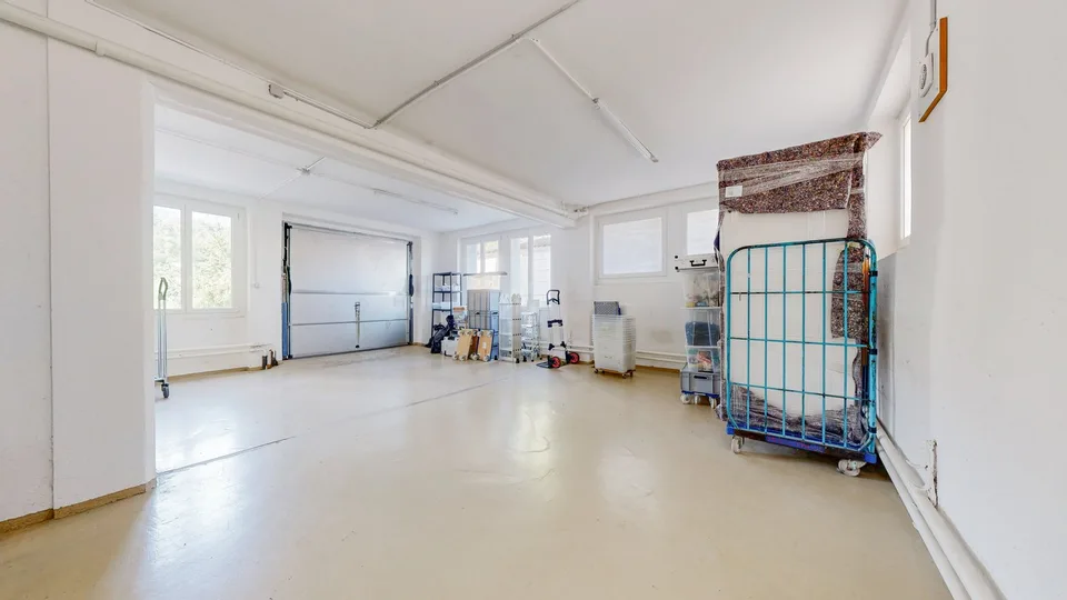 Gewerbefläche (150 m²) mit Laderampe