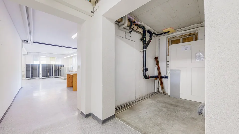 Gewerbefläche (150 m²) mit Laderampe