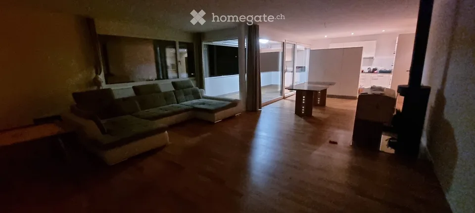 Schöne Grosse 5.5 Zimmer Wohnung