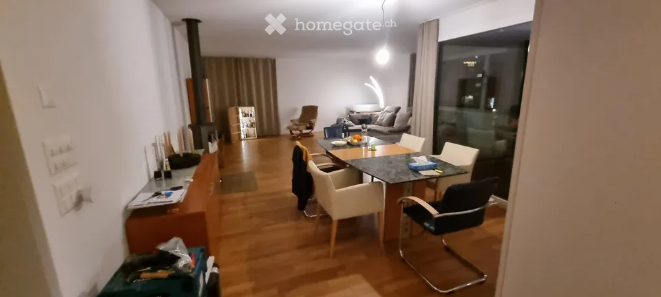 Schöne Grosse 5.5 Zimmer Wohnung