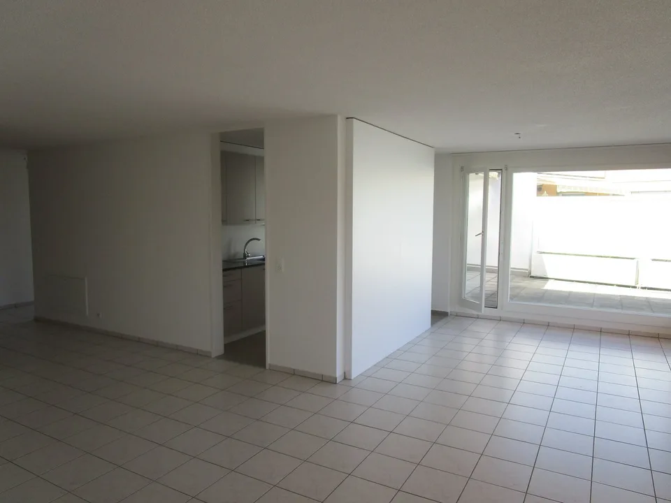 3.5-Zimmer-Attikawohnung mit neuer Küche