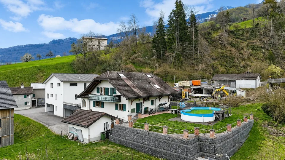 Einfamilienhaus mit zusätzlicher Einliegerwohnung