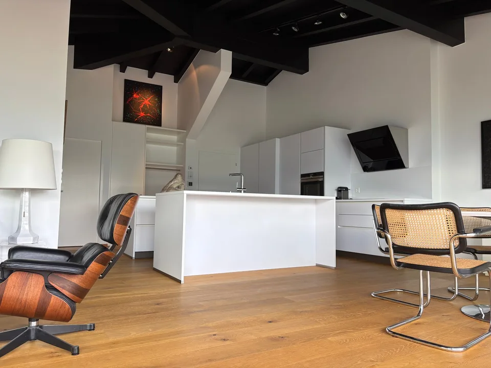 Savièse (VS) Magnificent two-bedroom attic apartment with panoramic mountain views