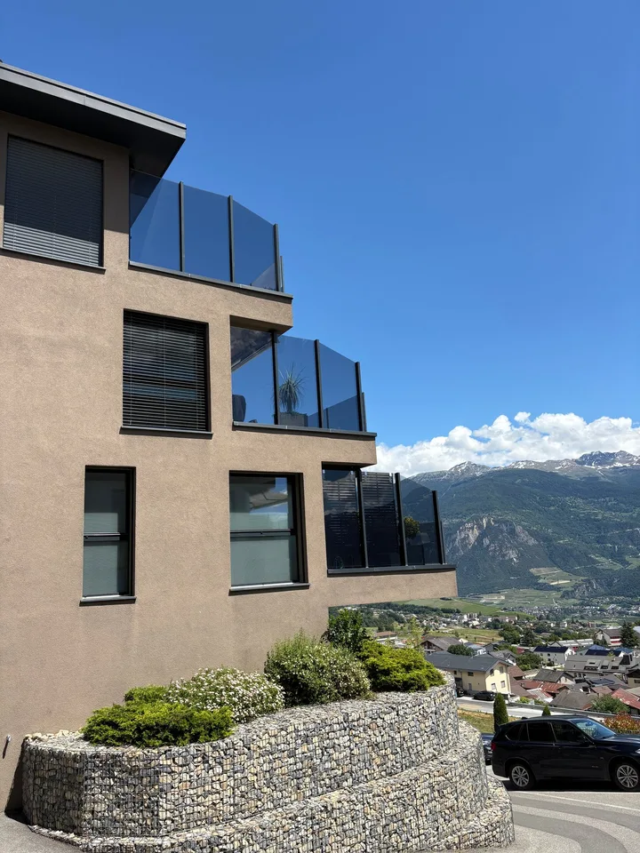 Savièse (VS) Magnificent two-bedroom attic apartment with panoramic mountain views