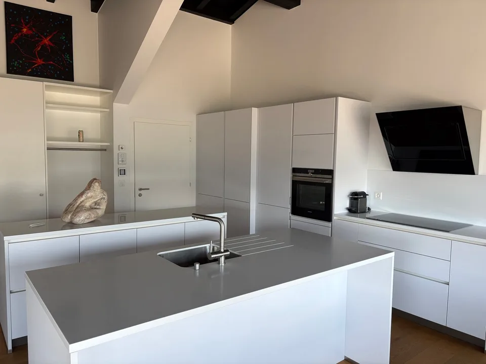 Savièse (VS) Magnificent two-bedroom attic apartment with panoramic mountain views