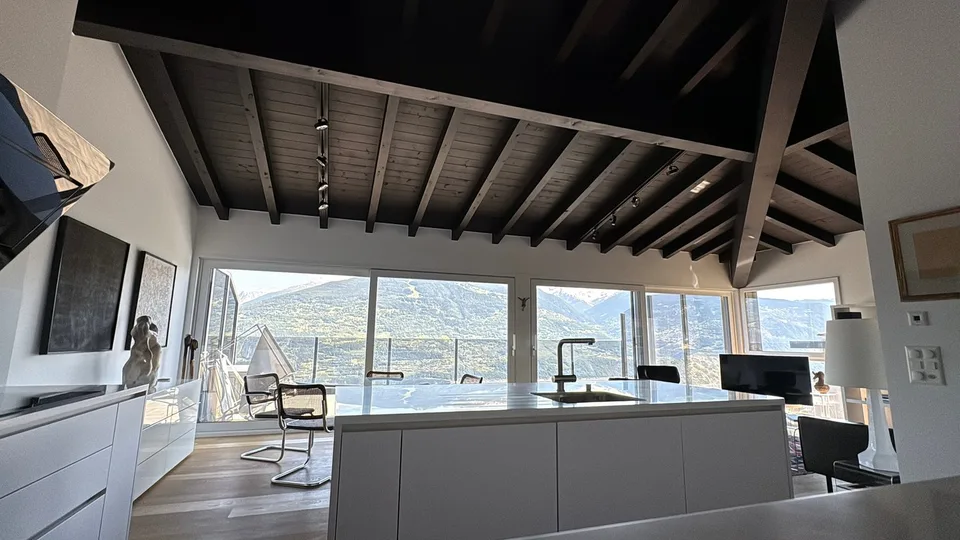 Savièse (VS) Magnificent two-bedroom attic apartment with panoramic mountain views