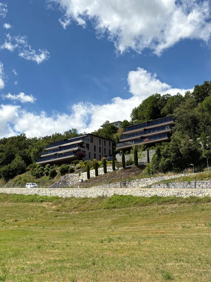 Savièse (VS) Magnificent two-bedroom attic apartment with panoramic mountain views