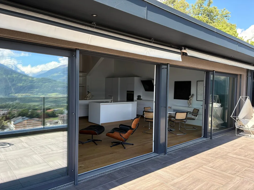 Savièse (VS) Magnificent two-bedroom attic apartment with panoramic mountain views