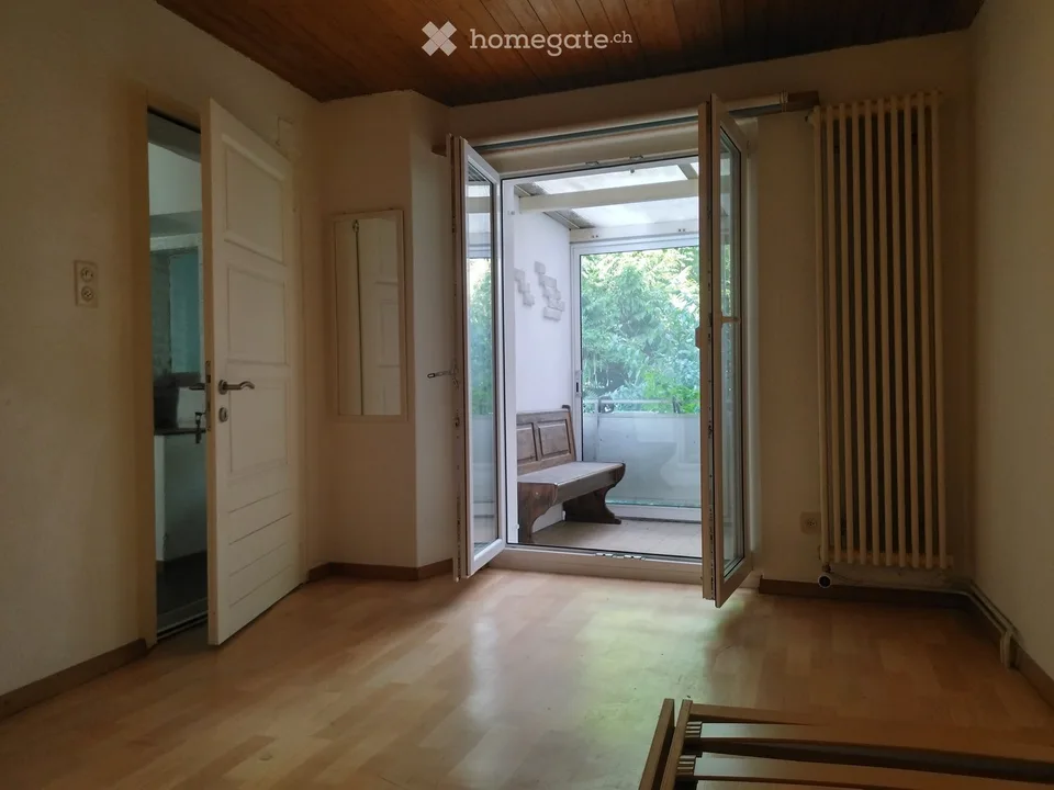 Zimmer frei 10m2 plus verglaster Balkon 4m2 in Bad Zurzach