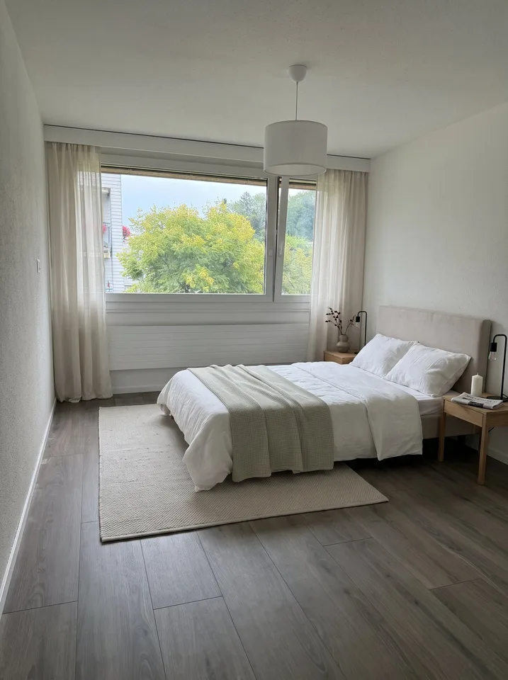 Freshly renovated 3.5-room apartment in a quiet location, with a view, in the tax-friendly Feusisberg