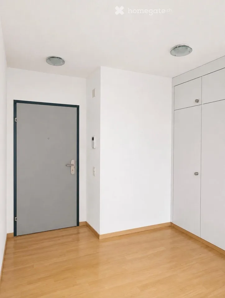 Lichtdurchflutete Wohnung mit hohen Räumen - direkt am Waldrand