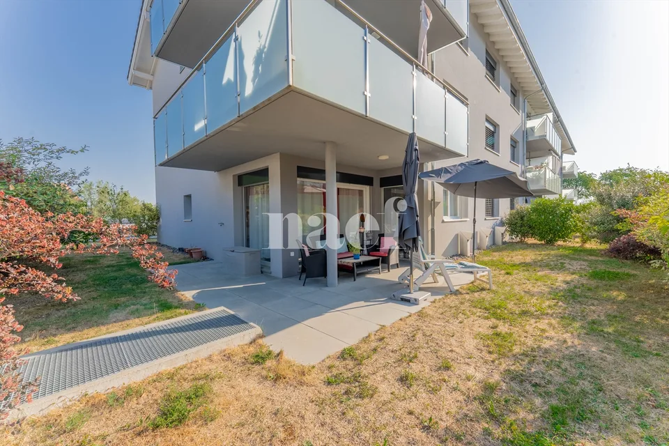 Appartement de 4.5 pièces au rez-de-chaussée avec terrasse et jardin à vendre à Prez-vers-Noréaz