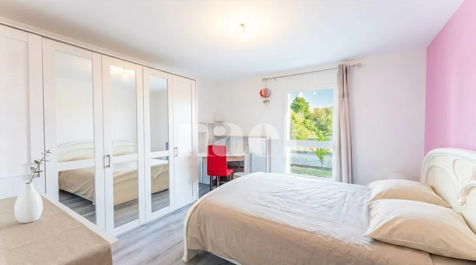 Appartement de 4.5 pièces au rez-de-chaussée avec terrasse et jardin à vendre à Prez-vers-Noréaz