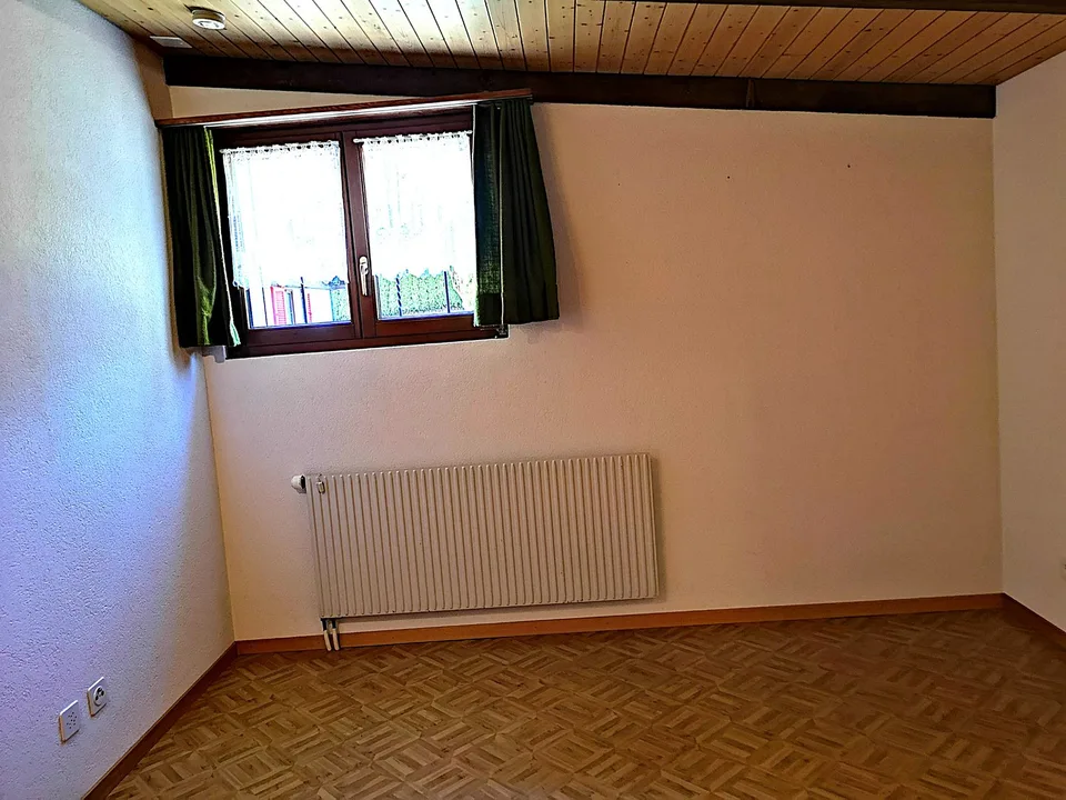 Schöne Einzelhaus mit 7 Zimmern in der Montagne de Moutier (1130m)