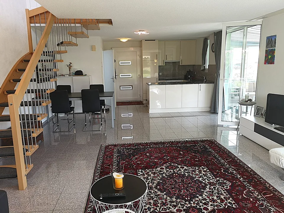 Riduzione del prezzo: Casa con due appartamenti affittati e un appartamento per il proprietario