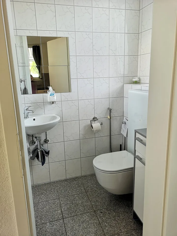 Riduzione del prezzo: Casa con due appartamenti affittati e un appartamento per il proprietario